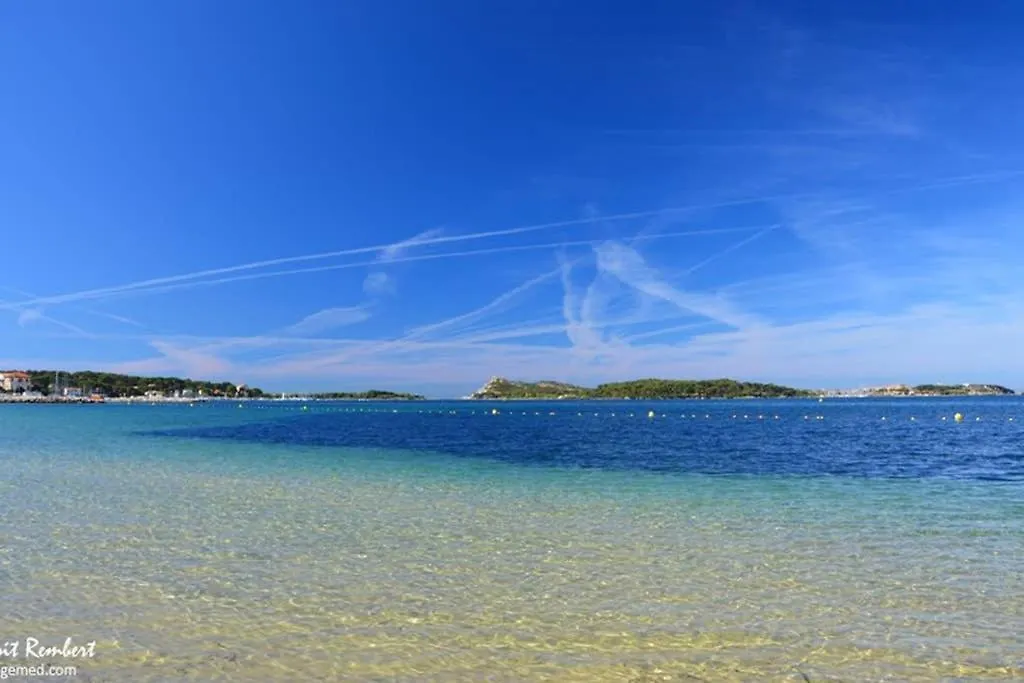 T3 Les Pieds Dans L'Eau, Plage Du Cros, Vue Mer Apartment Six-Fours-les-Plages