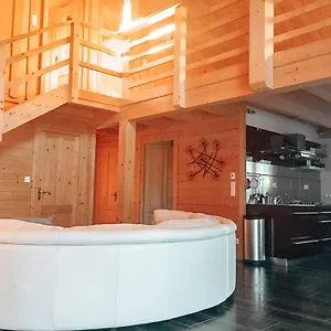 https://chez-siouab.hotels-rhonealpes.com